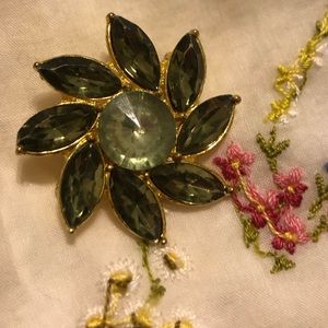 Green vintage brooch pin